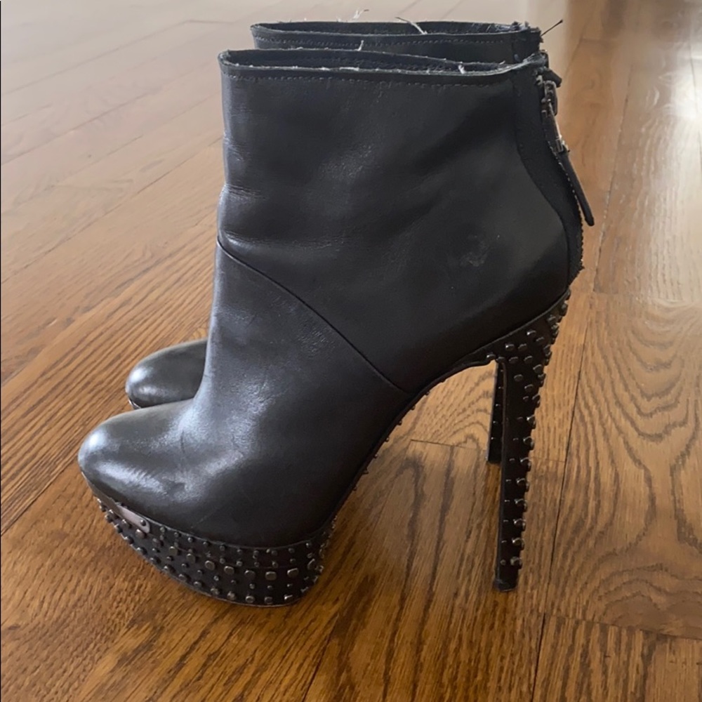 Platform booties - Picture 2 of 5
